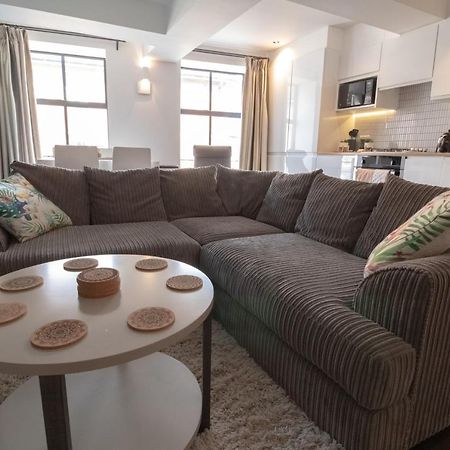 The New52 Oxford By 360Stays - Bespoke 2 Bed Luxury Apartment In The Heart Of Oxford City Centre With Parking Zewnętrze zdjęcie