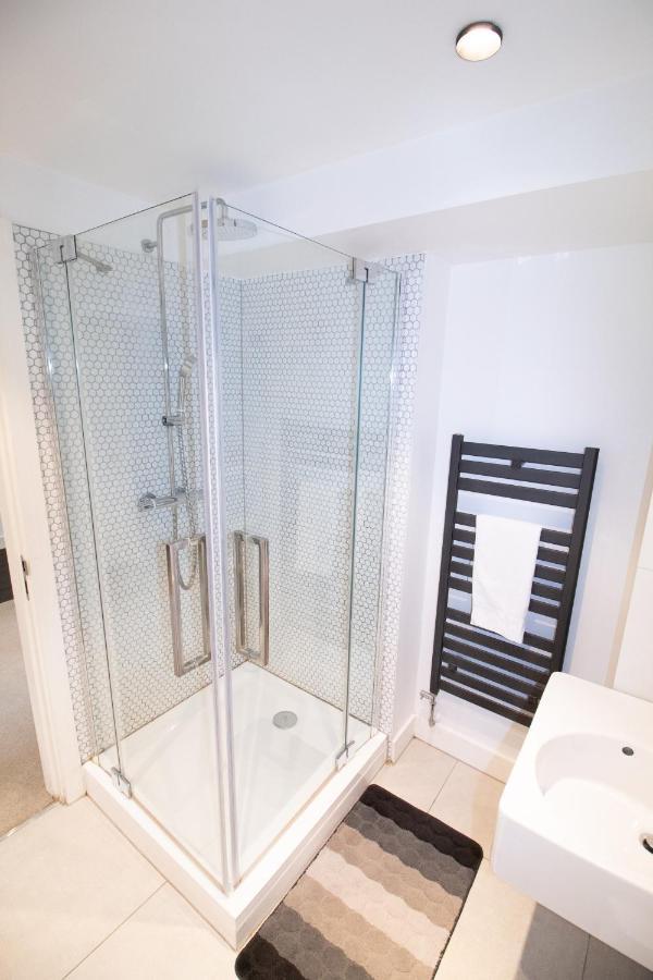 The New52 Oxford By 360Stays - Bespoke 2 Bed Luxury Apartment In The Heart Of Oxford City Centre With Parking Zewnętrze zdjęcie